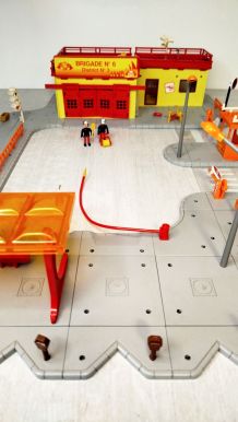 Caserne de pompiers Majokit 751 Majorette – Jouet vintage