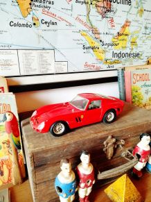 Ferrari 250 GTO Burago Racing 1/18 – Modèle réduit