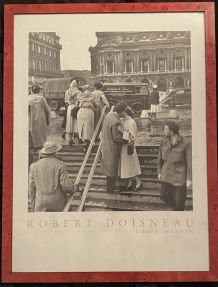 Affiche encadrée  LE BAISE DE L'OPERA Robert DOISNEAU