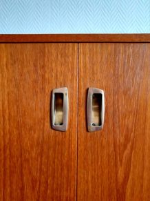 Meuble à chaussures en merisier mid-century vintage 