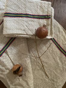 3 grands torchons des annees 60.