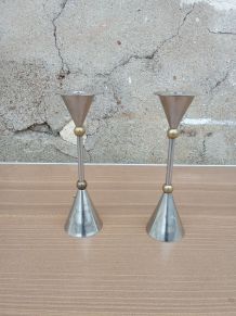 Paire de bougeoirs post moderniste