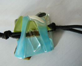 Bracelet fabrication artisanale pierre en verre