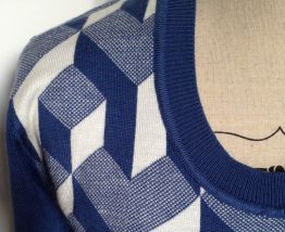 Pull vintage géométrique