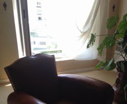 Canapé club et fauteuils années 50