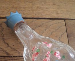 Statuette Vierge Marie eau bénite Lourdes - vintage