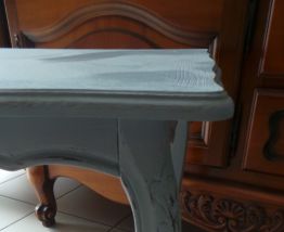 table basse gris pastel 