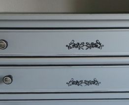 Commode gris ardoise et gris pastel 