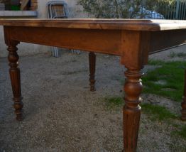 Table noyer