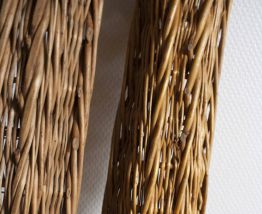 deux panières à pain en osier