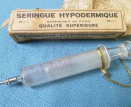 ancienne seringue hypodermique 10CC en cristal + boite
