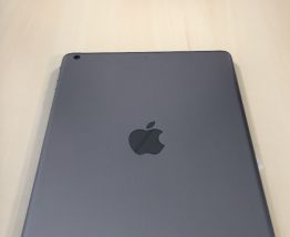 iPad Air  32 Go Wifi + smart cover