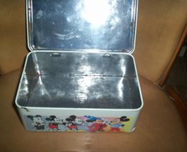 BOITE métal tole ancienne vintage disney 