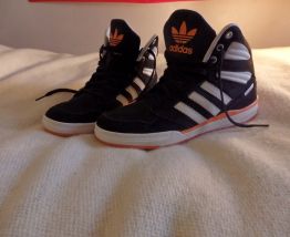 Baskets Adidas 