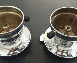 Filtre à café SFAMOKA chrome et bakélite 50