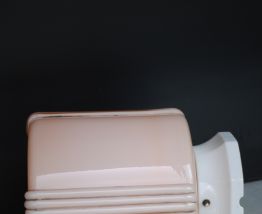 Plafonnier en verre rose art déco