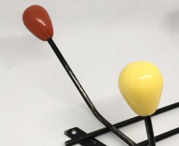 Patère 60s noir rouge jaune