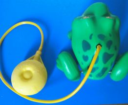 Frisky frog Fisher Price 1971