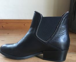 bottines noires André chelsea boots