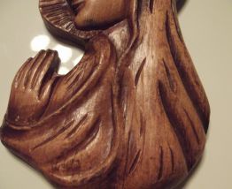 figurine vierge sculptée en bois