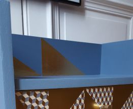 Table d'appoint/chevet vintage relooké scandinave