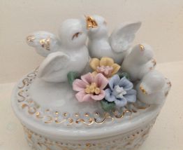 Boite à bijoux en faïence