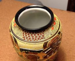 Vase en porcelaine japonaise Décor Satsuma noir