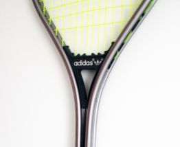 Raquette de tennis vintage Adidas