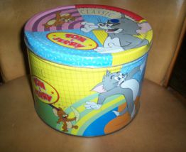 GROSSE BOITE TOM ET JERRY EN METAL ET RONDE 