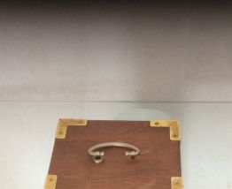 Coffre a sous verres