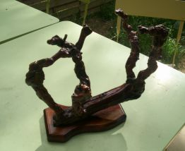 PORTE VIN DE TABLE EN BOIS DE CEP DE VIGNE 