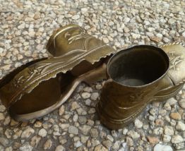 chaussures cendrier en laiton, vintage