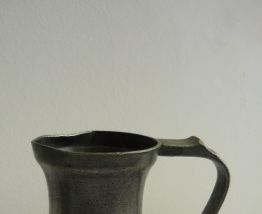 Pichet en étain