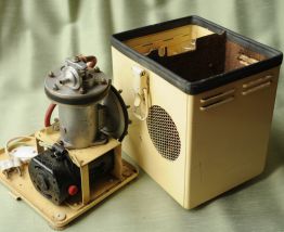 Objet de curiosité - Compresseur respiratoire SEFAM