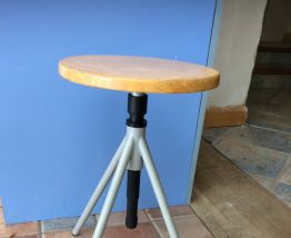 Tabouret à vis 