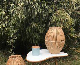 Table basse vintage en rotin, dessus "mint".