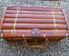 valisette retro en bambou vintage
