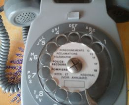Téléphone vintage à Cadran