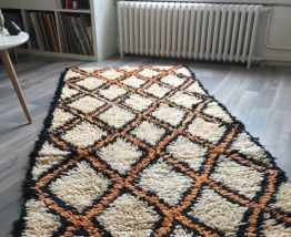 Magnifique tapis Beni Ouarain vintage