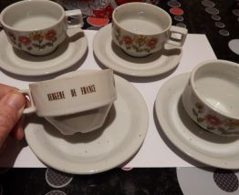 Ensemble publicitaire Bergère de France