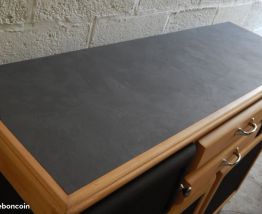 Meuble relooké style atelier rétro