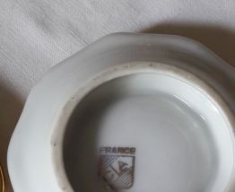 Ensemble salière et poivrière en porcelaine