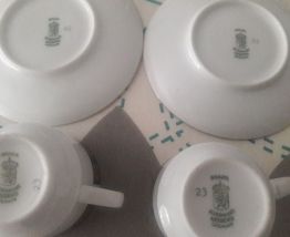 Ensemble 2 tasses et 2 soucoupes