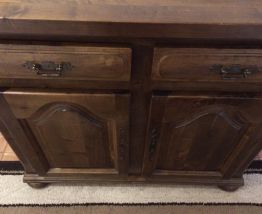 Commode en bois massif