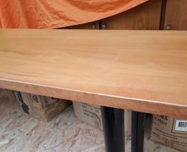 2 consoles bois massifacier noir satine vernis, pied reglabl