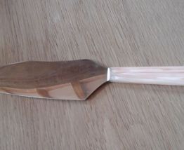 Pelle à gâteaux