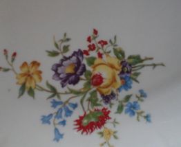 Plat ovale en porcelaine