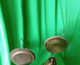 -Lampes à pétrole avec suport murale  20€ piece