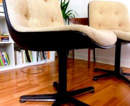 FAUTEUILS VINTAGE CHARLES POLLOCK