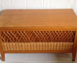 Coffre à jouets rotin 1960